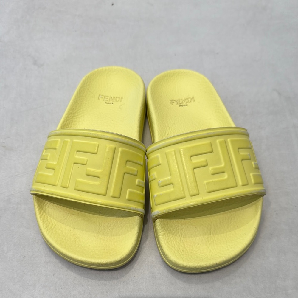 Fendi KIDS Lemon Yellow Embossed Slides